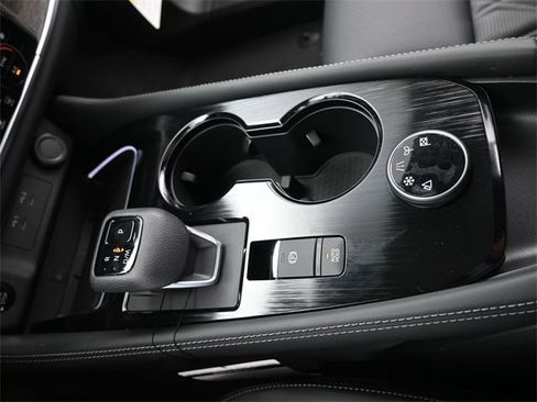 New 2025 Nissan Rogue Platinum w/ Platinum Premium Package image 25