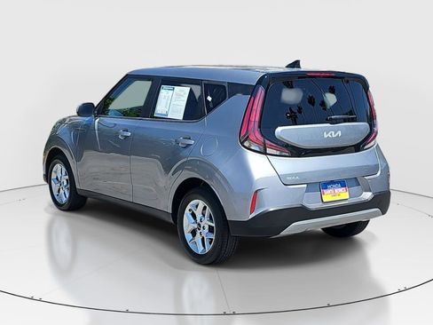 Used 2024 Kia Soul LX w/ Option Group 015 FWD image 7