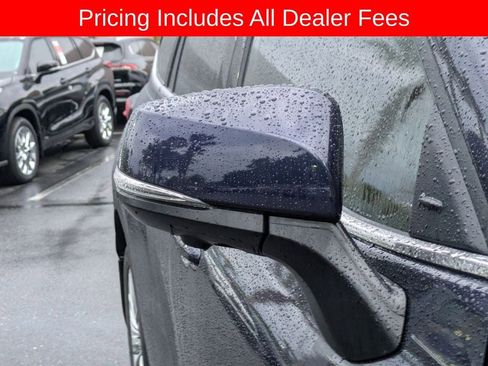 New 2026 Toyota Highlander Platinum AWD/4WD image 13