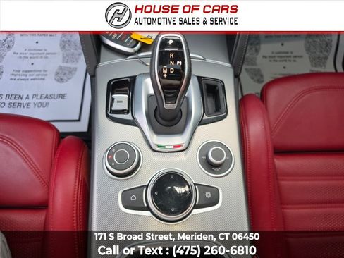 Used 2022 Alfa Romeo Stelvio Veloce AWD/4WD image 35