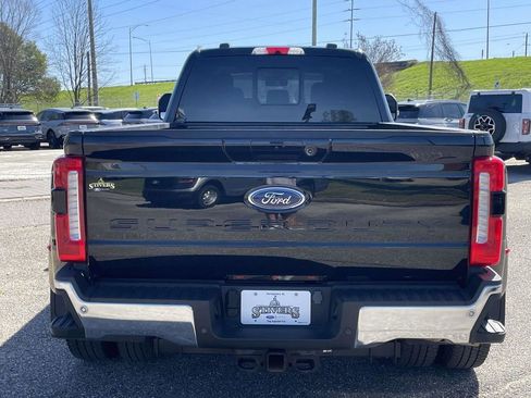 Used 2024 Ford F350 Lariat w/ FX4 Off-Road Package image 4