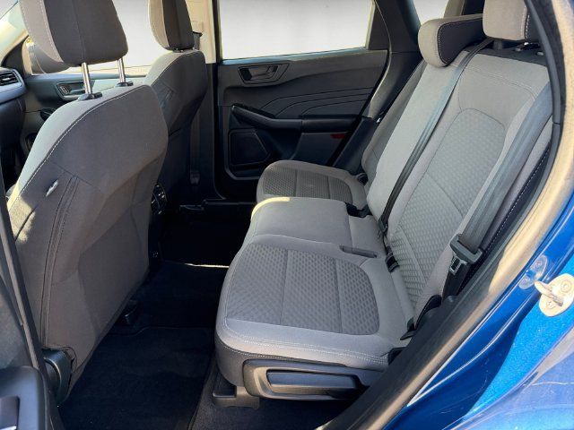 Used 2022 Ford Escape SE w/ Cold Weather Package AWD/4WD image 13