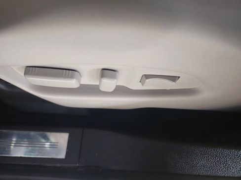 Used 2015 Cadillac SRX Performance w/ Driver Assist Package image 29