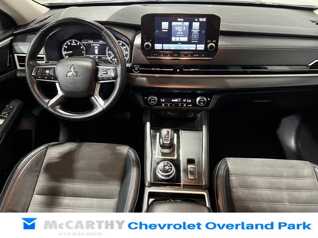 Used 2023 Mitsubishi Outlander SE Black Edition FWD image 25