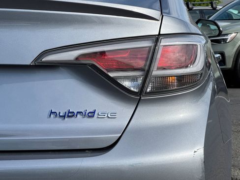 Used 2016 Hyundai Sonata SE FWD image 12