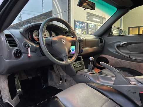 Used 2000 Porsche 911 Carrera image 22