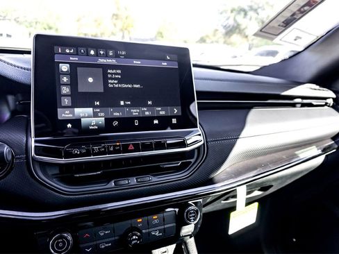 New 2026 Jeep Compass Latitude image 14