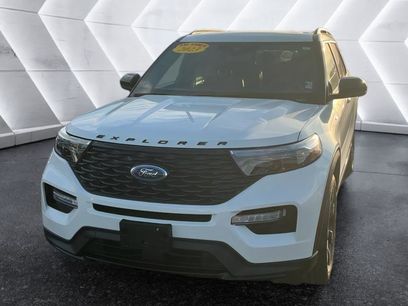 Used 2023 Ford Explorer ST-Line w/ Class IV Trailer Tow Package