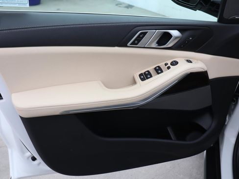 Used 2021 BMW X5 sDrive40i w/ Premium Package image 15