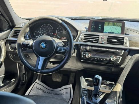 Used 2018 BMW 330i xDrive Sedan AWD/4WD image 17