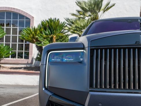Used 2026 Rolls-Royce Cullinan Black Badge AWD/4WD image 42