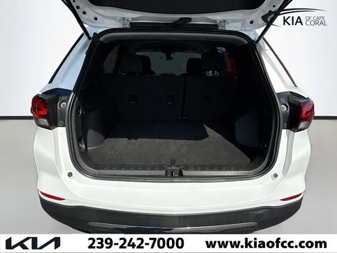 Used 2023 Chevrolet Equinox LT image 12