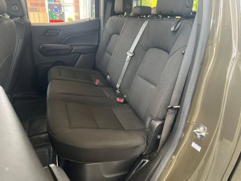 Used 2023 Chevrolet Colorado W/T RWD image 25