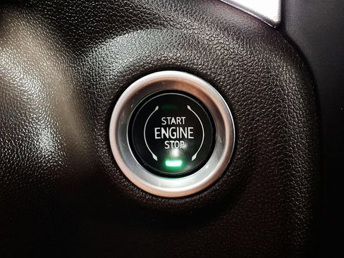 Used 2021 GMC Sierra 1500 SLT AWD/4WD image 15