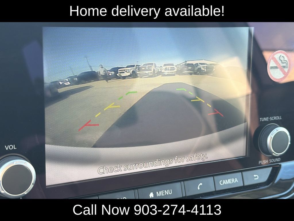 Used 2025 Nissan Pathfinder SV FWD image 25