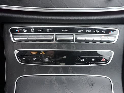 Used 2022 Mercedes-Benz E 450 4MATIC Sedan image 57