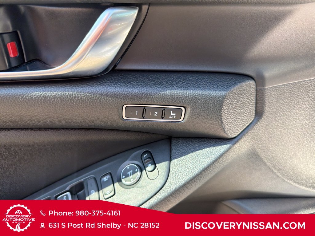 Used 2021 Honda Accord Touring image 11
