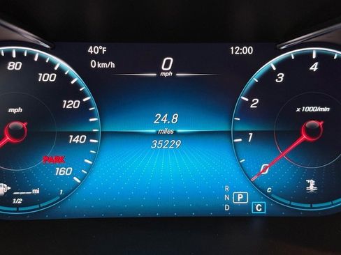 Certified 2022 Mercedes-Benz GLC 300 4MATIC w/ Multimedia Package Lite image 18