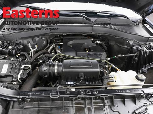 Used 2020 Ford Explorer XLT w/ Equipment Group 202A RWD image 7