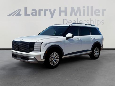 New 2026 Hyundai Palisade SEL Premium FWD image 2
