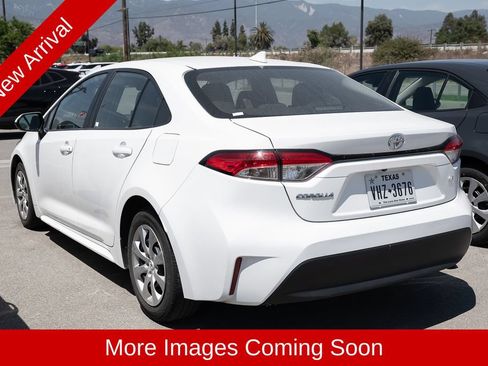 Used 2024 Toyota Corolla LE FWD image 5