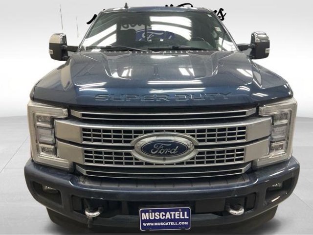 Used 2019 Ford F250 Platinum w/ Platinum Ultimate Package AWD/4WD image 2
