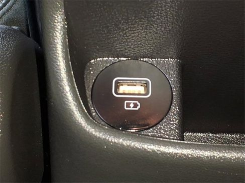 Used 2022 Hyundai Kona Limited w/ Cargo Package image 13