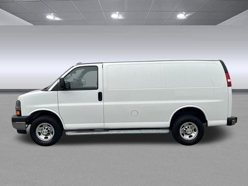 Used 2024 Chevrolet Express 2500 w/ Driver Convenience Package image 6
