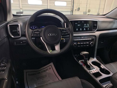 Used 2021 Kia Sportage LX image 4