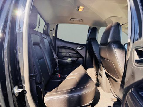 Used 2020 Chevrolet Colorado ZR2 image 33