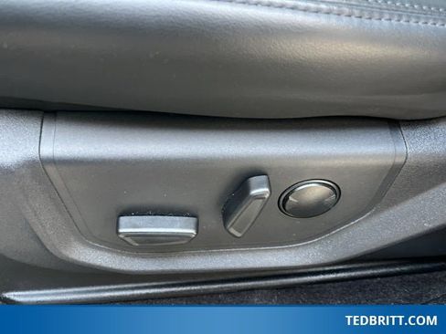 Used 2022 Ford Expedition XLT image 43