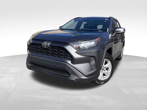 Used 2020 Toyota RAV4 XLE image 9