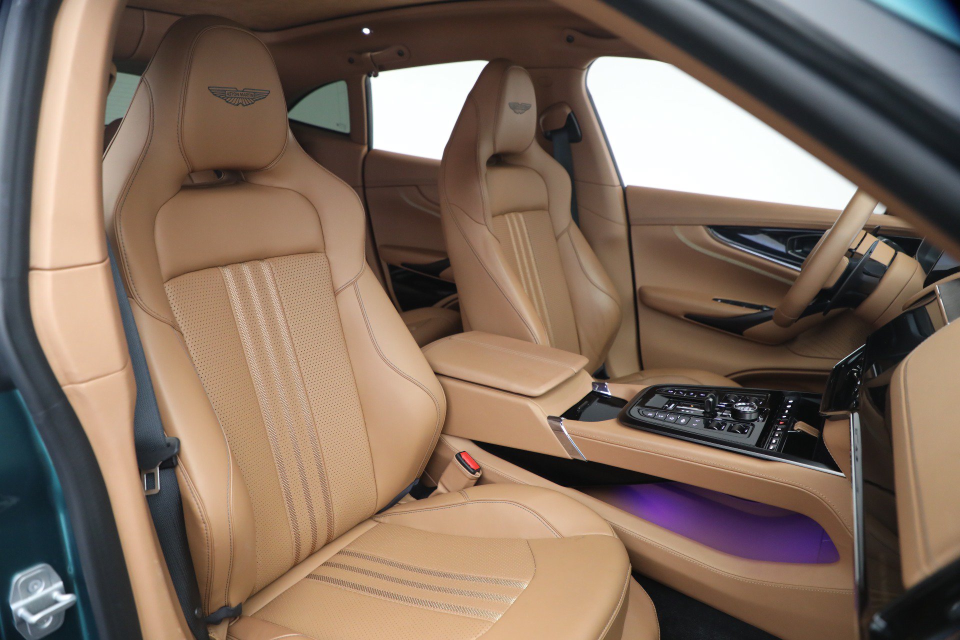 Used 2025 Aston Martin DBX 707 AWD/4WD image 28