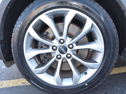 Used 2019 Lincoln MKC Select w/ Select Plus Package image 7