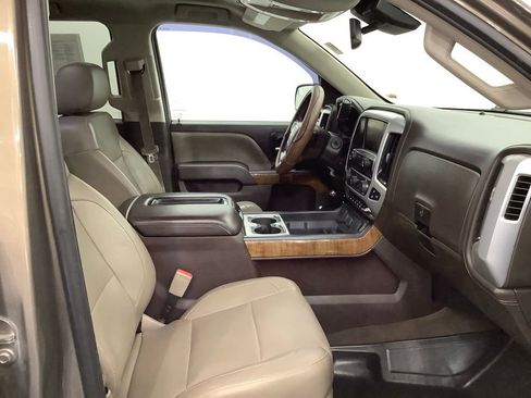 Used 2014 GMC Sierra 1500 SLT w/ SLT Crew Cab Value Package AWD/4WD image 28