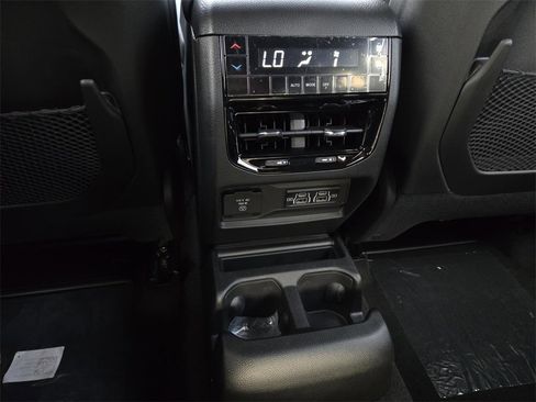 New 2025 Jeep Grand Cherokee L Altitude image 14