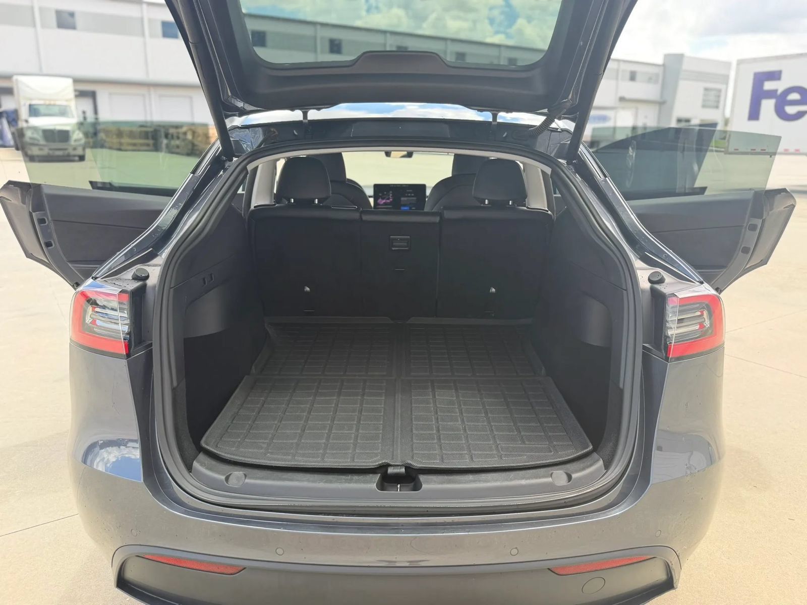 Used 2021 Tesla Model Y 2WD image 19