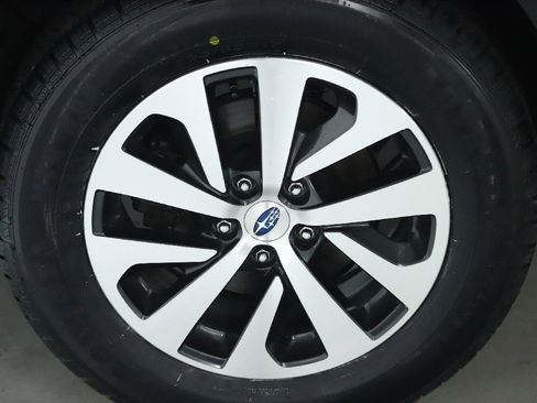 Certified 2023 Subaru Outback Premium image 12