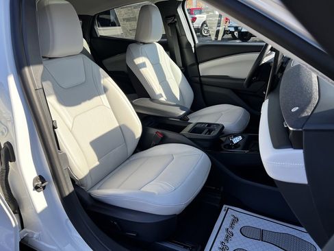 New 2025 Ford Mustang Mach-E Premium image 22