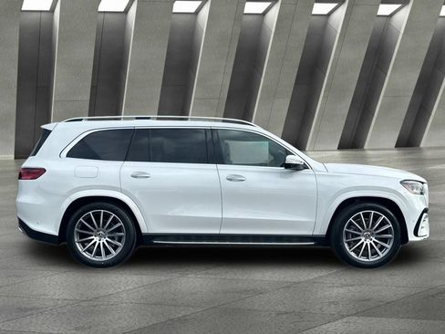 New 2026 Mercedes-Benz GLS 580 4MATIC image 3