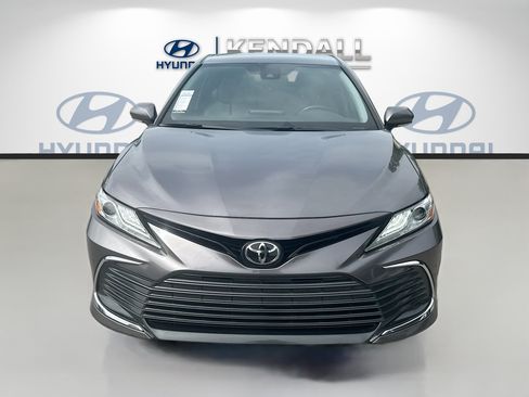 Used 2023 Toyota Camry XLE AWD/4WD image 2