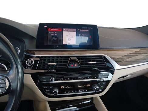 Used 2019 BMW 530i w/ Convenience Package RWD image 12