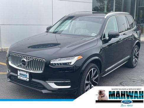 Used 2022 Volvo XC90 T8 Inscription Expression w/ Advanced Package image 1