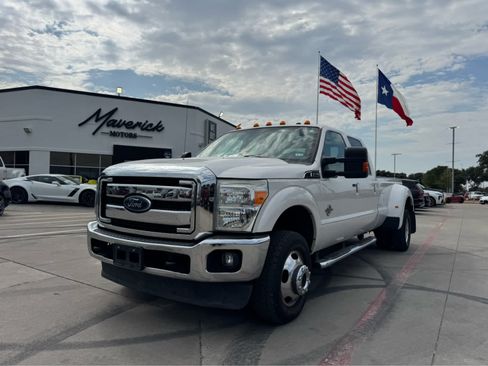 Used 2015 Ford F350 Lariat w/ Lariat Ultimate Package AWD/4WD image 1