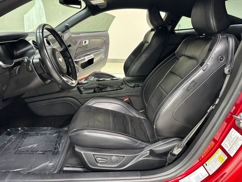 Used 2019 Ford Mustang GT Premium w/ GT Performance Package RWD image 15