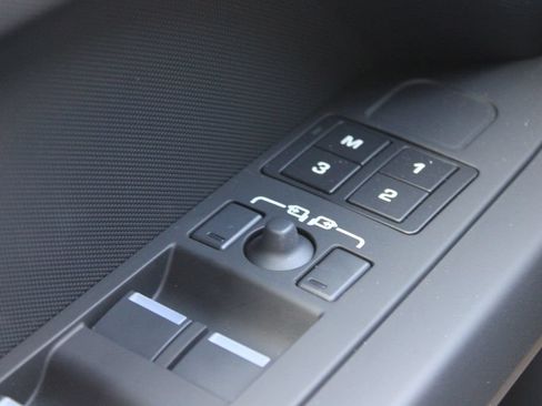 New 2026 Land Rover Defender 110 S AWD/4WD image 18