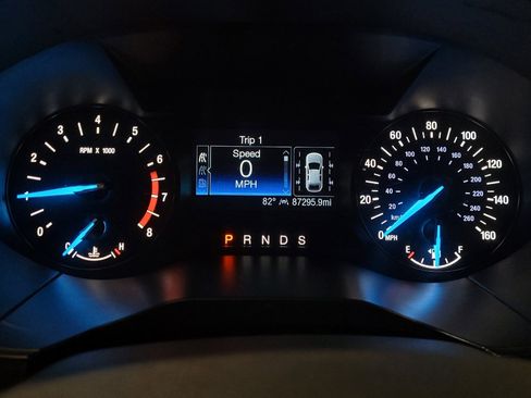 Used 2019 Ford Edge SE FWD image 23