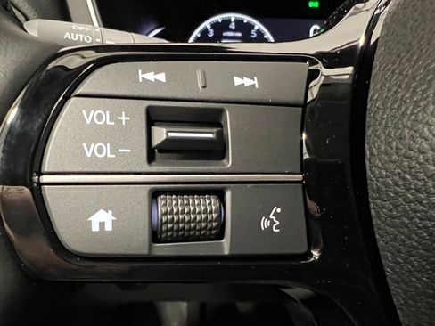 New 2025 Honda Pilot Touring image 25