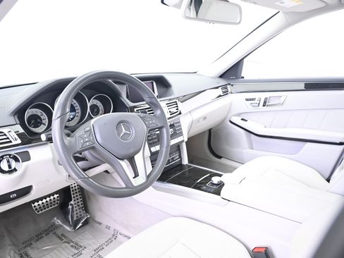 Used 2015 Mercedes-Benz E 400 E 400 image 4