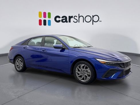 Used 2024 Hyundai Elantra SEL image 7